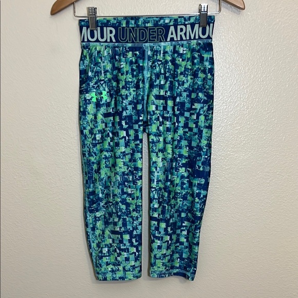 Under Armour Pants - Under Armour Capri Length Athletic Leggings